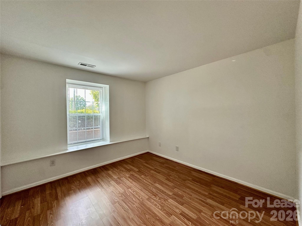 1645 Arlyn Circle - Photo 13