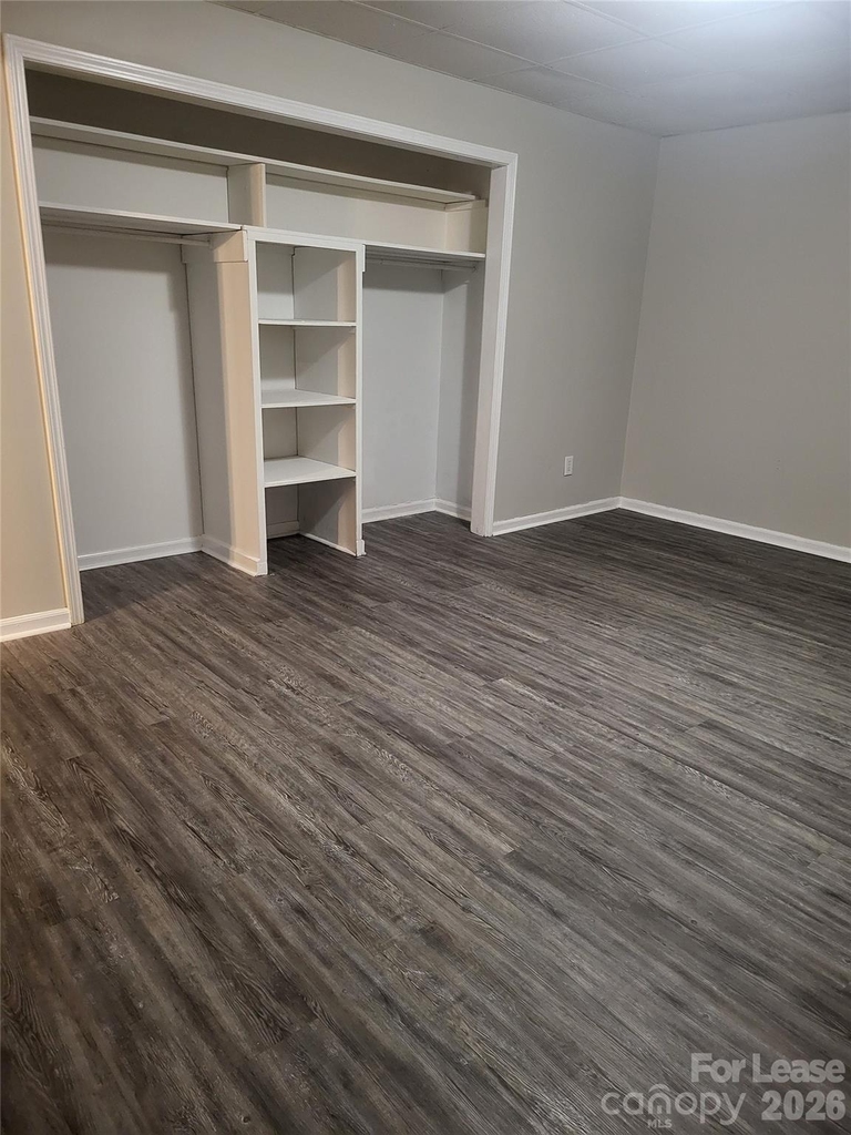 451 Montgomery Avenue - Photo 7