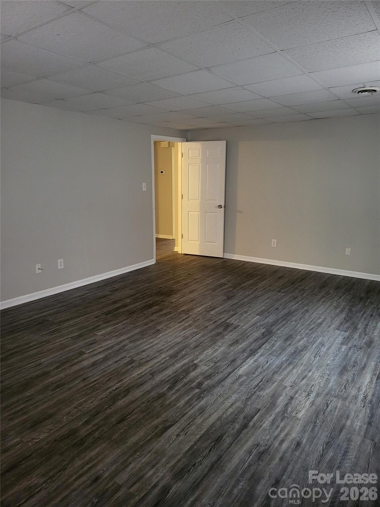 451 Montgomery Avenue - Photo 3