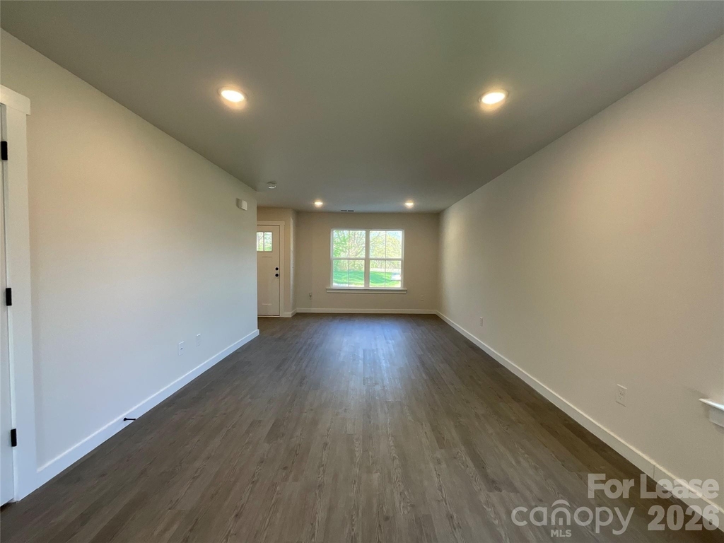 130 18th Street Place Nw - Photo 2