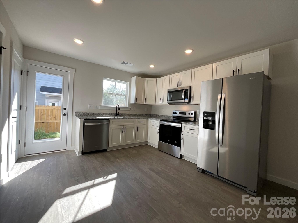128 18th Street Place Nw - Photo 3