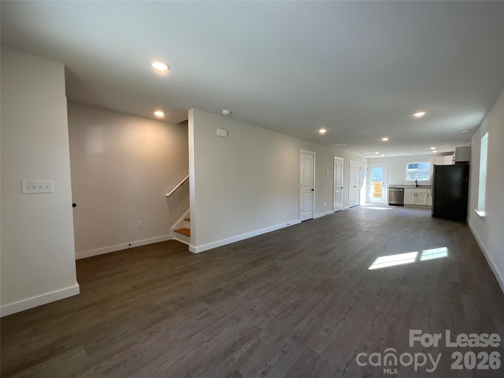 128 18th Street Place Nw - Photo 1