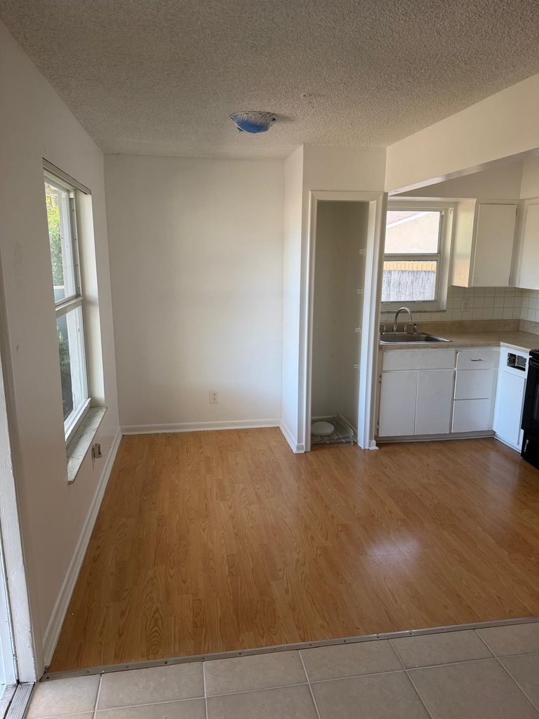 4429 Melvin Road - Photo 7