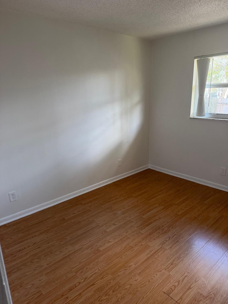 4429 Melvin Road - Photo 10
