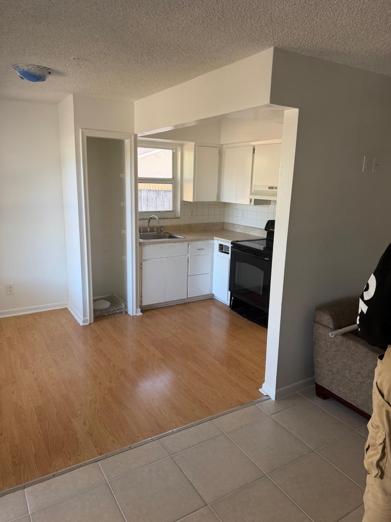 4429 Melvin Road - Photo 6