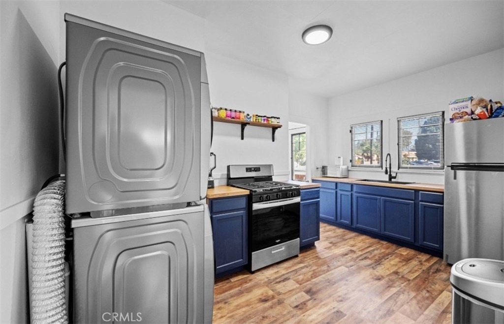 529 E Latham Avenue - Photo 11