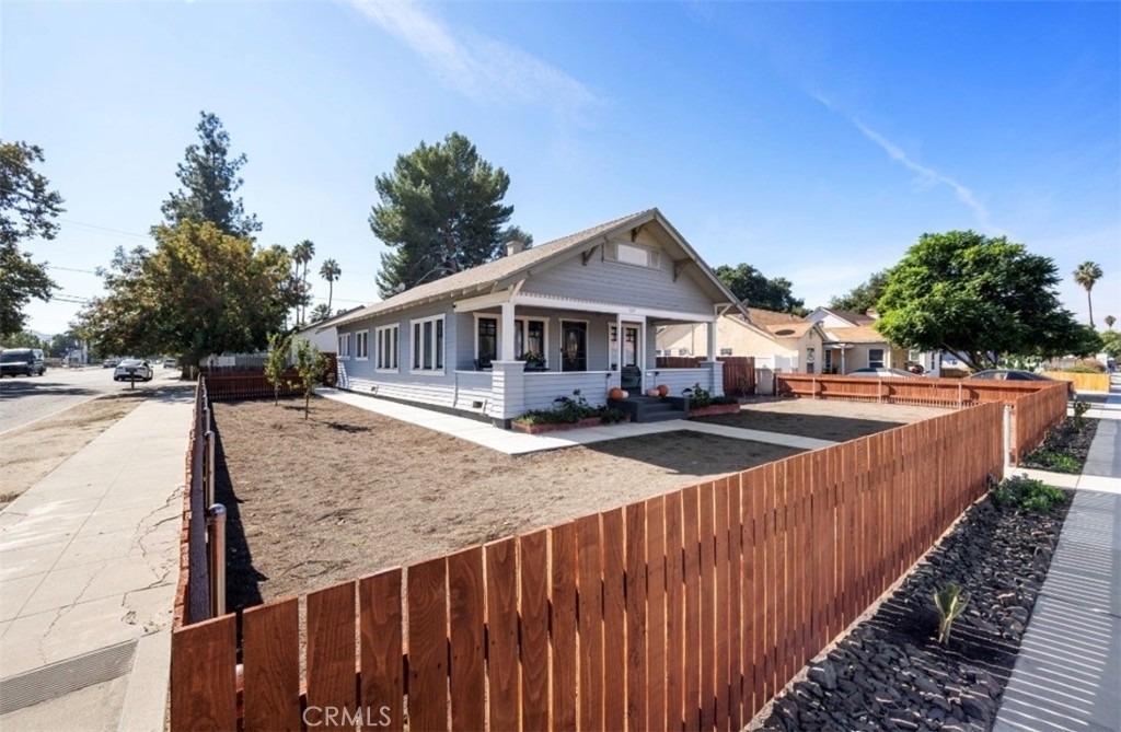 529 E Latham Avenue - Photo 1