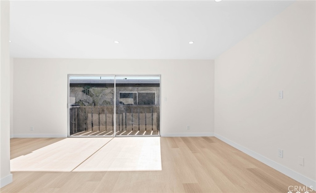 7961 Willis Avenue - Photo 3