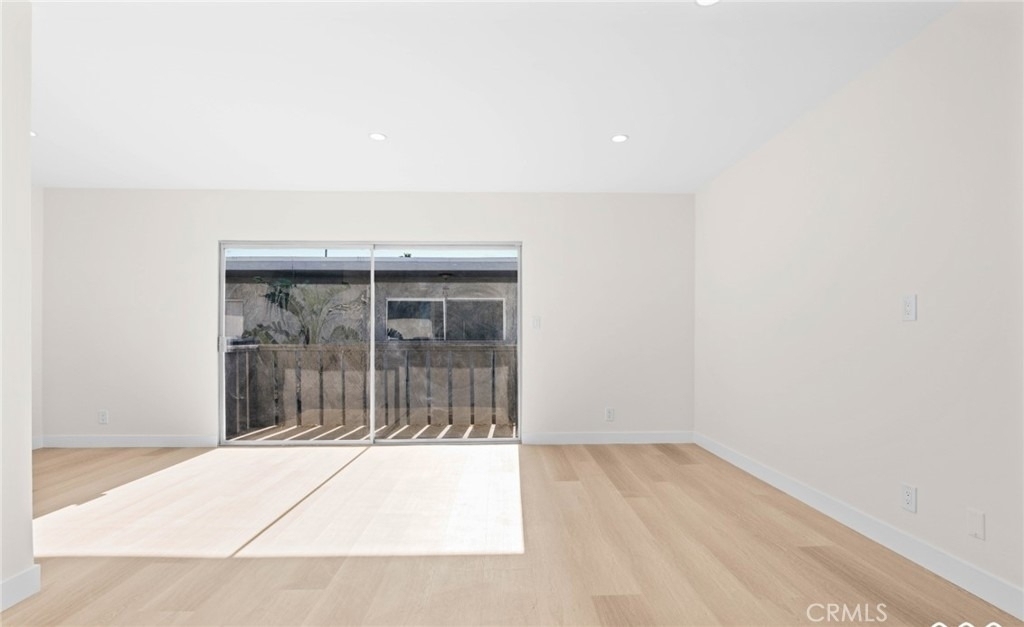 7961 Willis Avenue - Photo 3