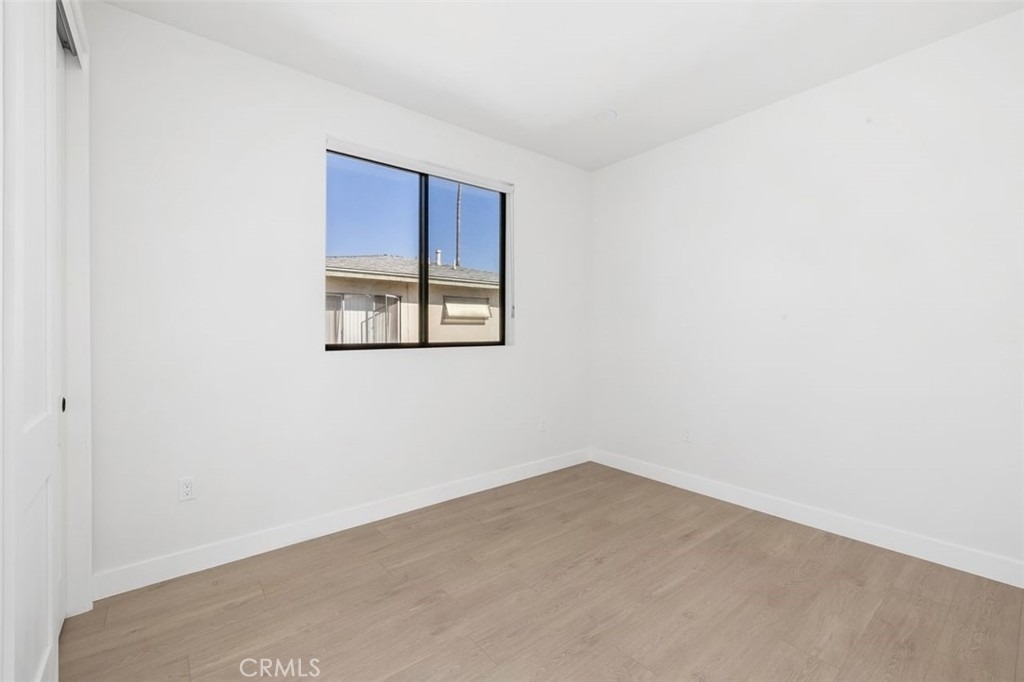 5061 1/2 Cartwright - Photo 9