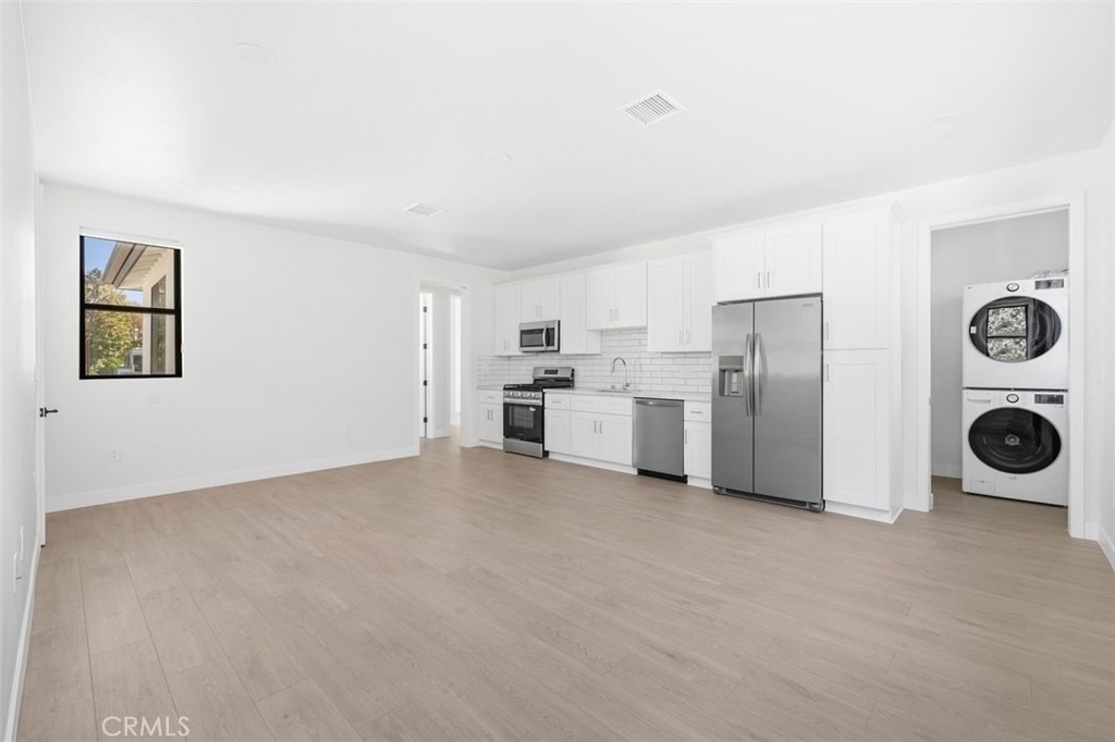 5061 1/2 Cartwright - Photo 1