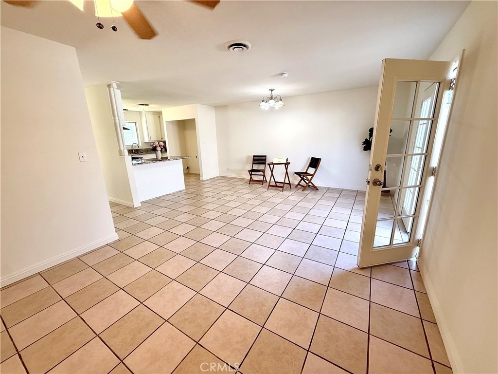 684 E Lee Place - Photo 6