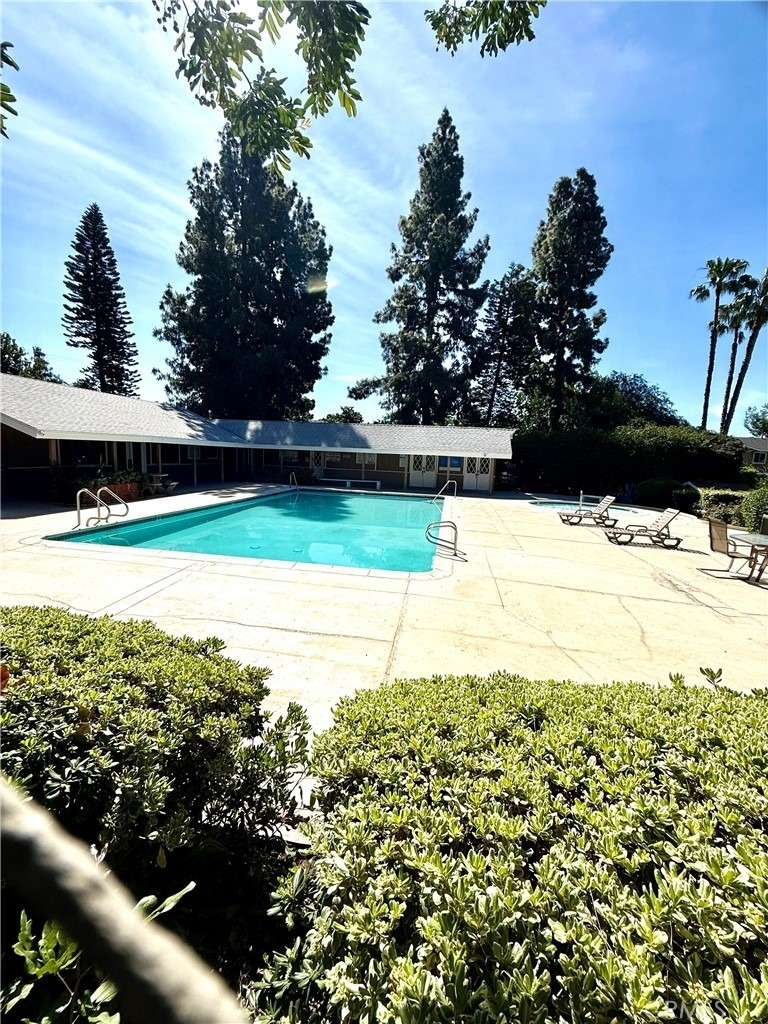 684 E Lee Place - Photo 26