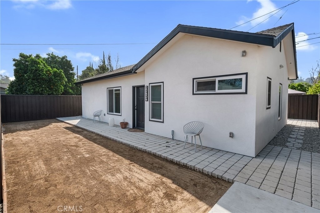 22434 Berdon St - Photo 2