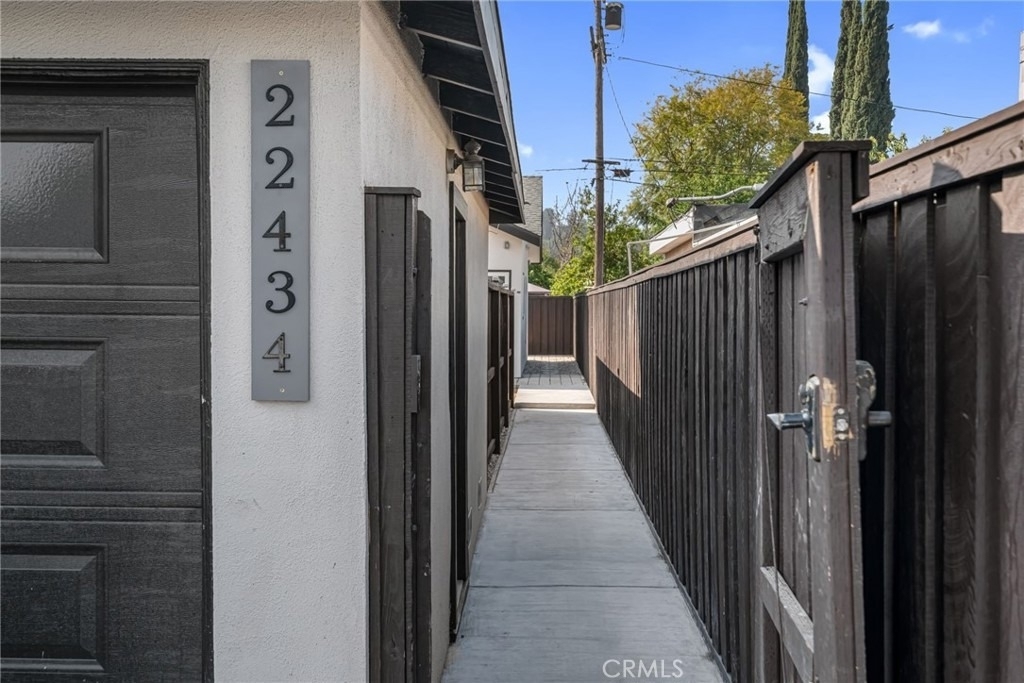 22434 Berdon St - Photo 1