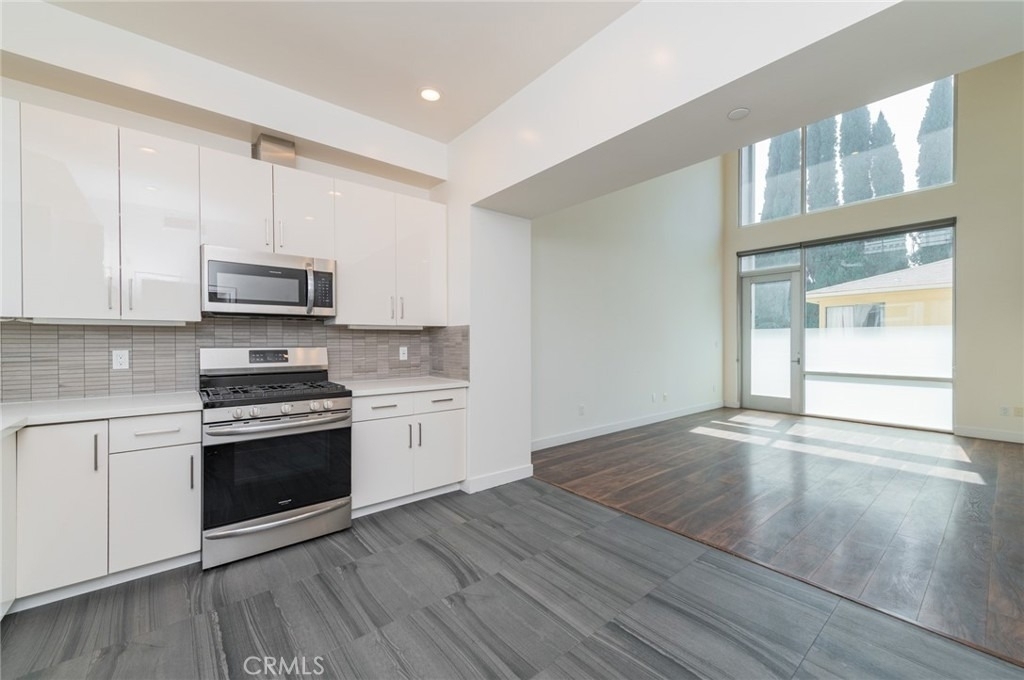 6016 W Beachwood Ln - Photo 7