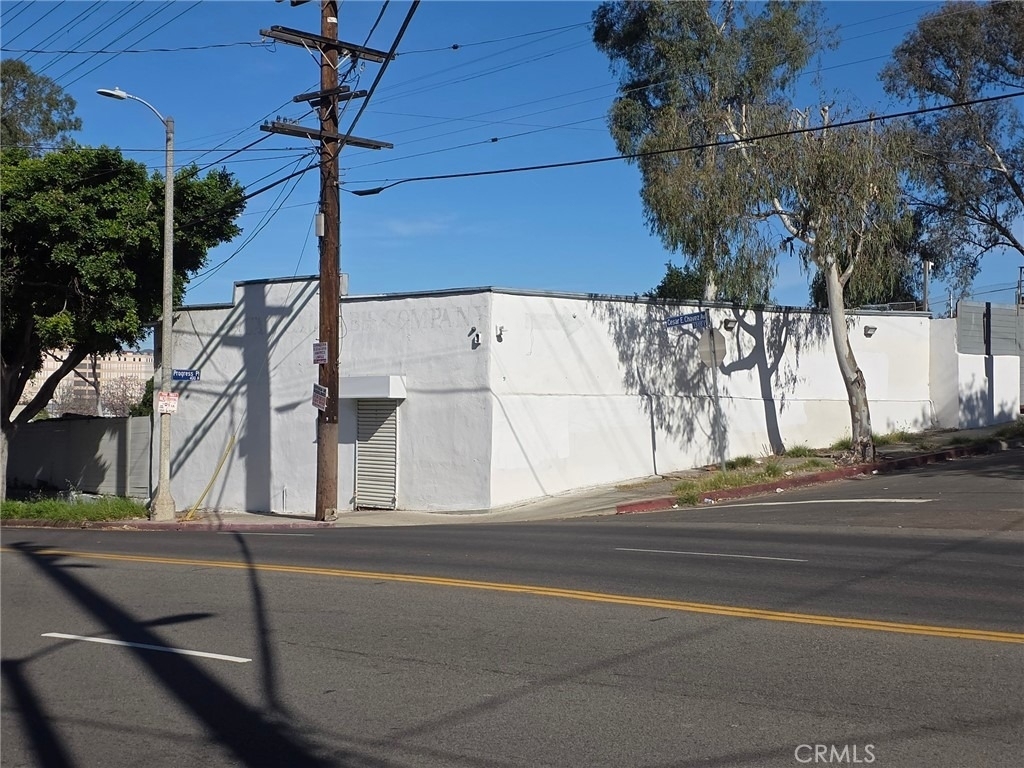 1203 E Cesar E Chavez - Photo 2