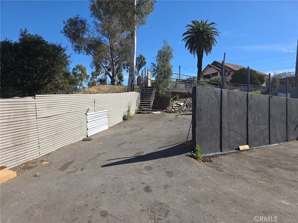 1203 E Cesar E Chavez - Photo 32
