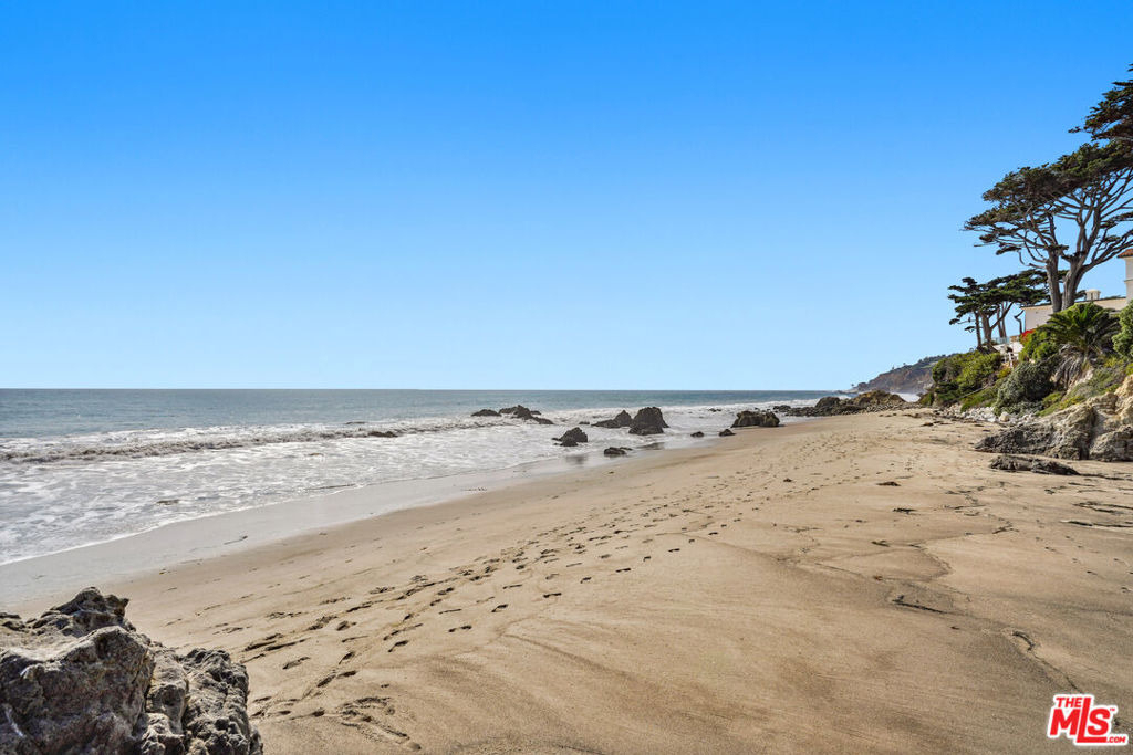 31777 Broad Beach Road - Photo 2