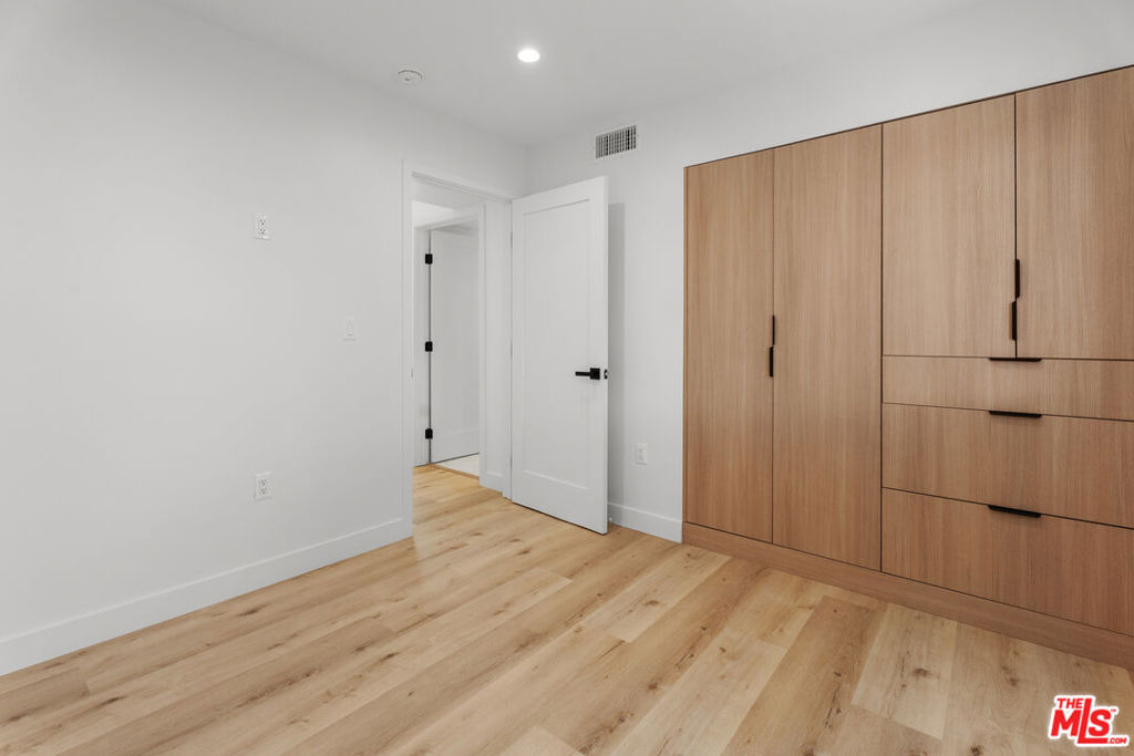 2154 Patricia Avenue - Photo 9