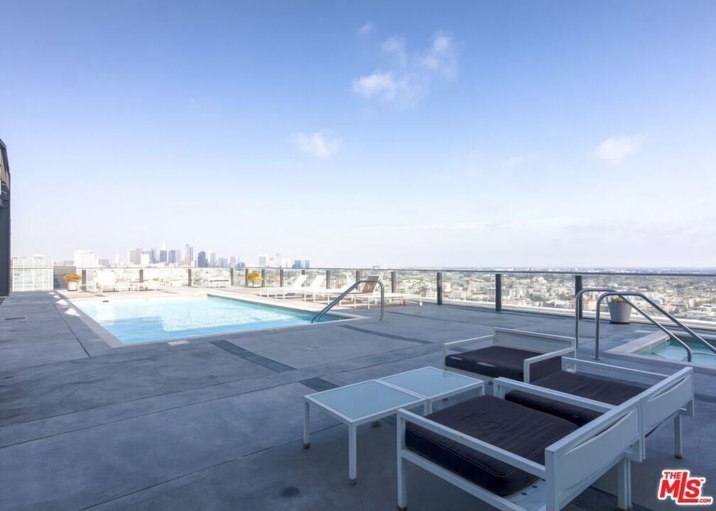 3810 Wilshire Boulevard - Photo 15