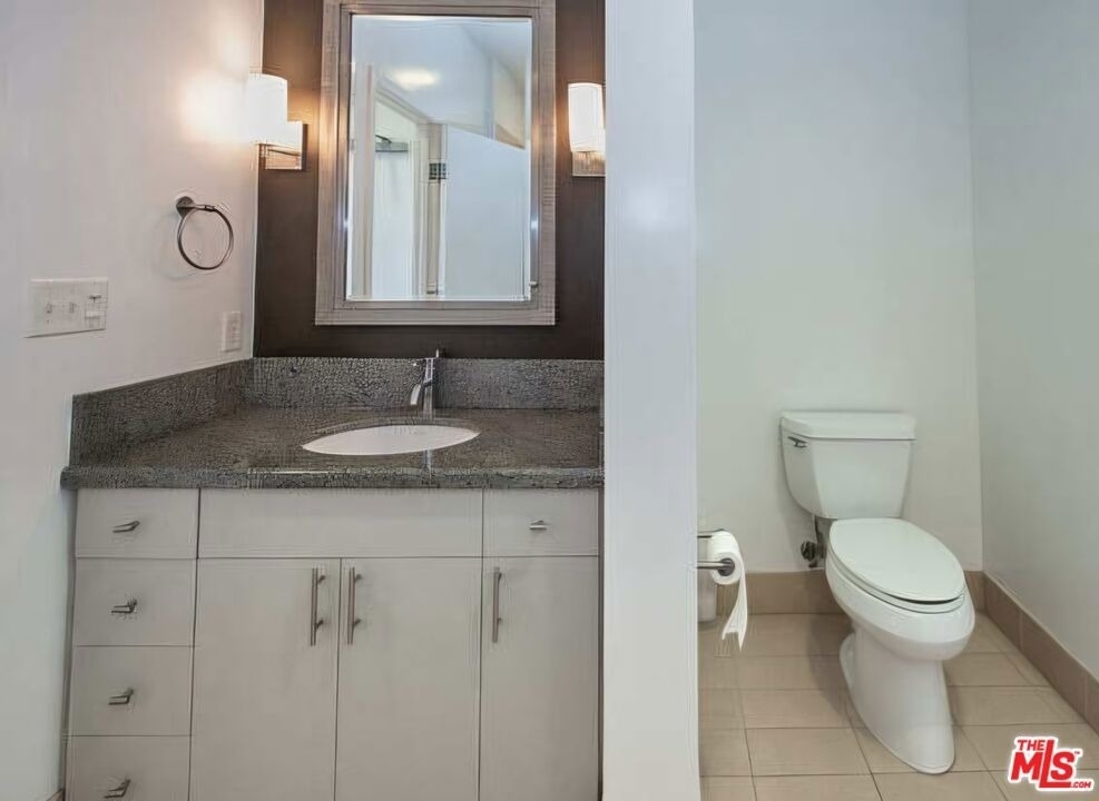 3810 Wilshire Boulevard - Photo 14