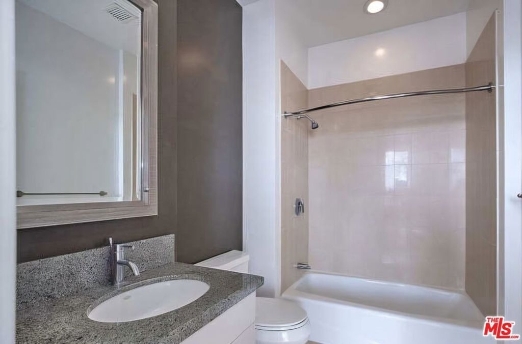 3810 Wilshire Boulevard - Photo 13