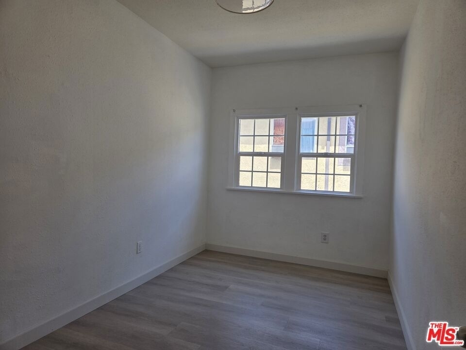 132 S Mountain View Avenue - Photo 12