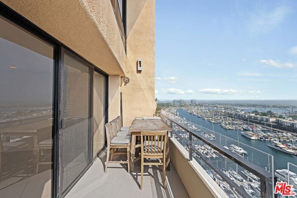 4267 Marina City Dr - Photo 19