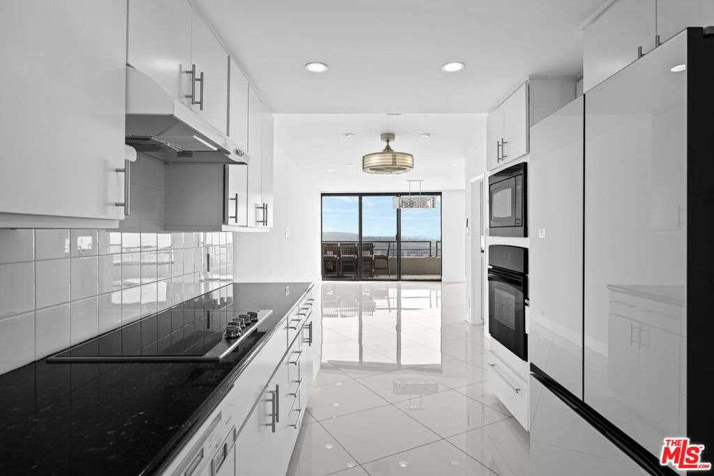 4267 Marina City Dr - Photo 18