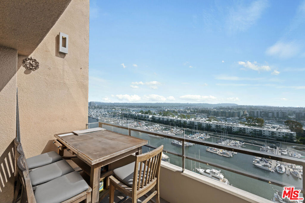 4267 Marina City Dr - Photo 20