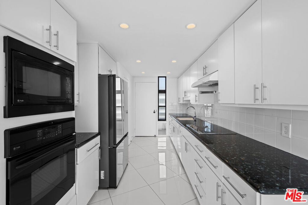 4267 Marina City Dr - Photo 16