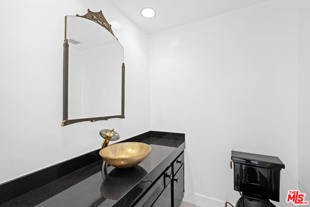 4267 Marina City Dr - Photo 23