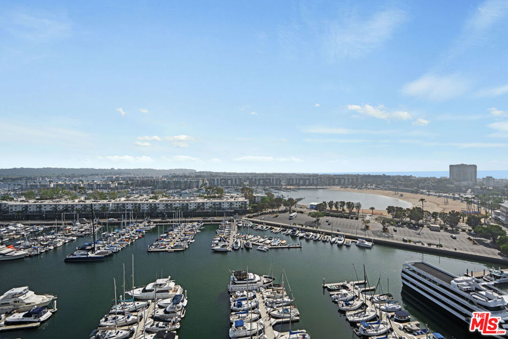 4267 Marina City Dr - Photo 22