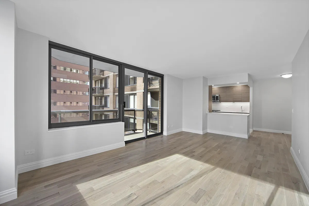 235 West 48th Street - Photo 3
