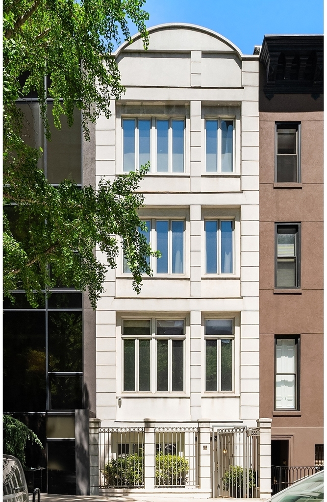 235 E 72nd St - Photo 0