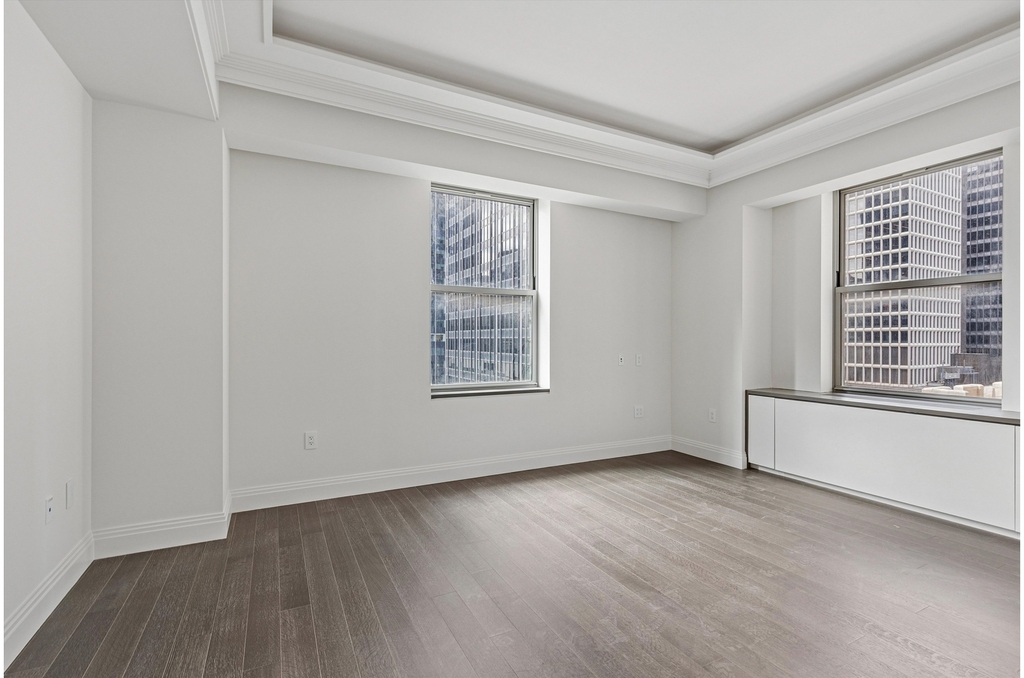 303  Park Ave - Photo 4