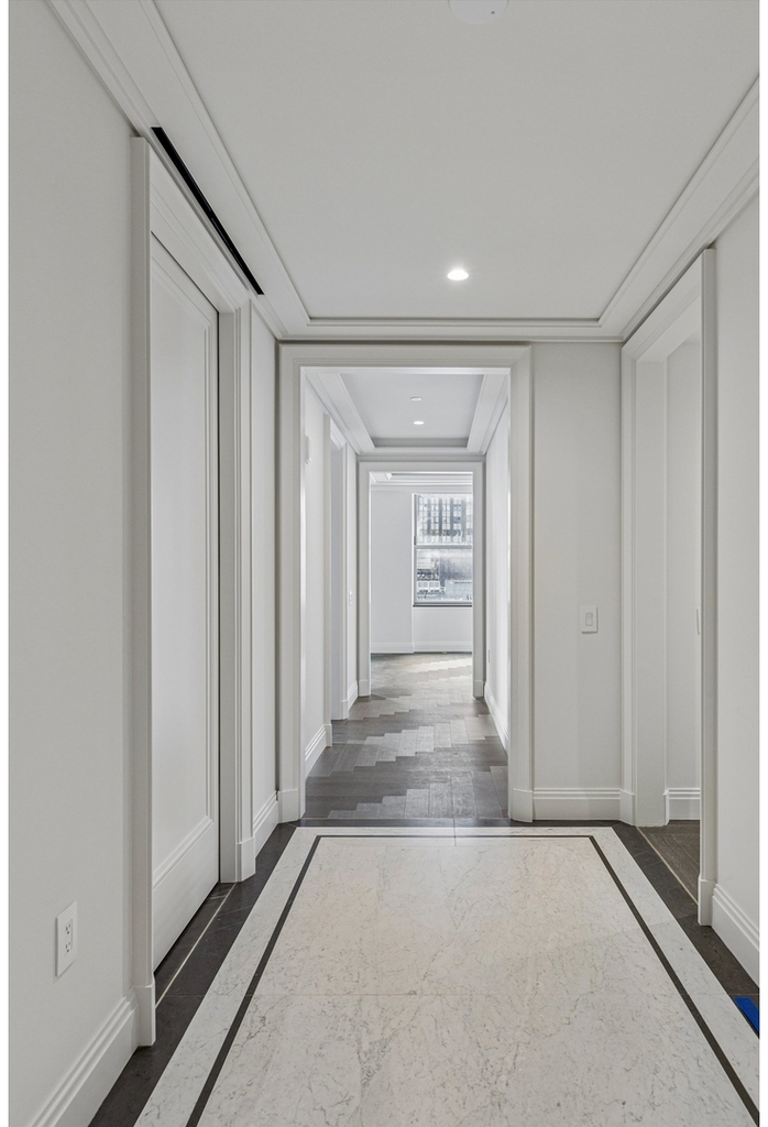 303  Park Ave - Photo 8