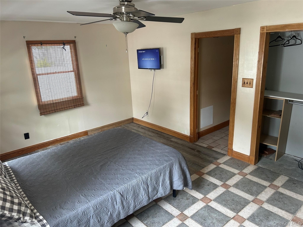 239 Curtin Avenue - Photo 5