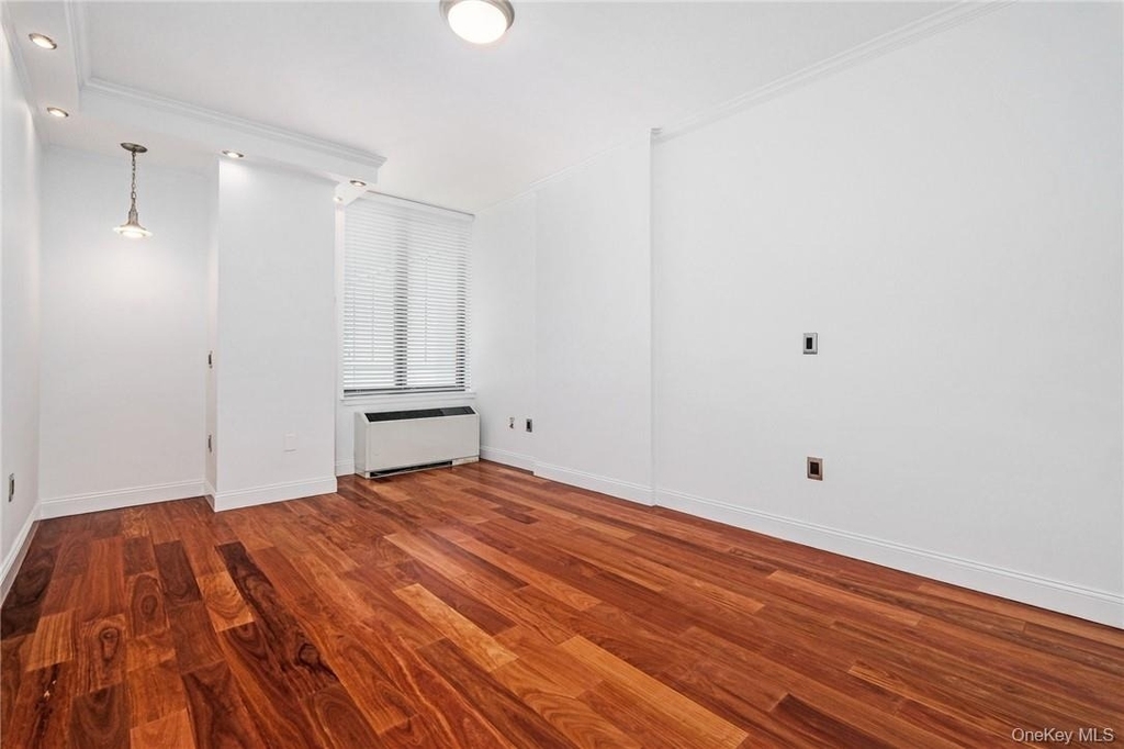 10 City Place - Photo 10