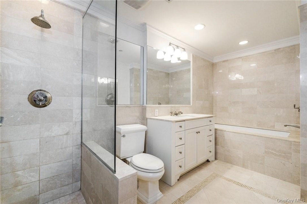 10 City Place - Photo 12
