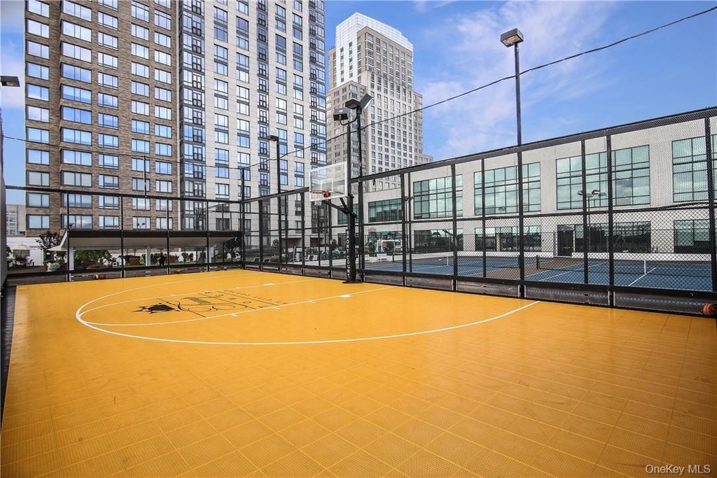 10 City Place - Photo 21