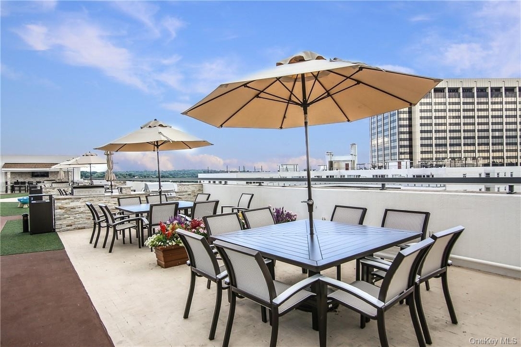 10 City Place - Photo 22