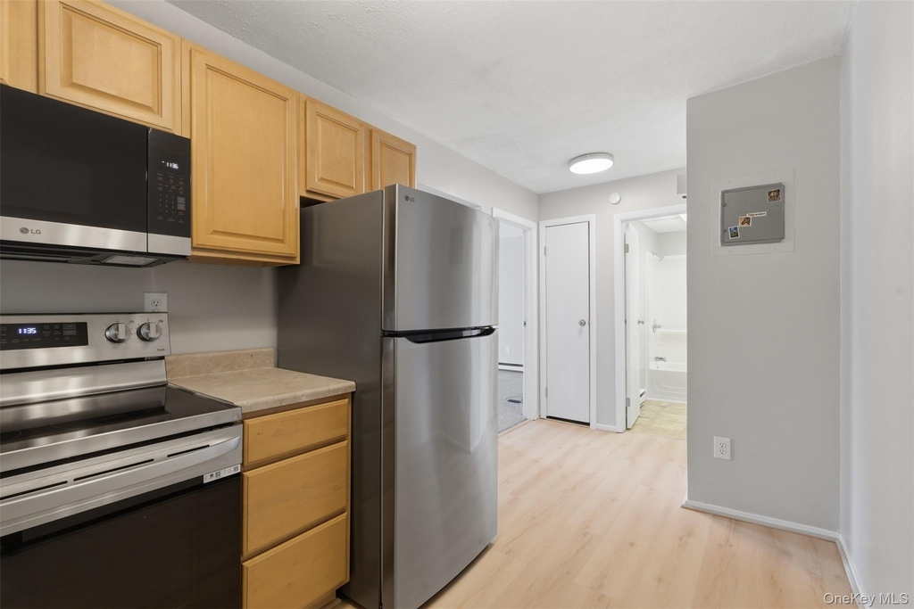 614 Fox Run Lane - Photo 3