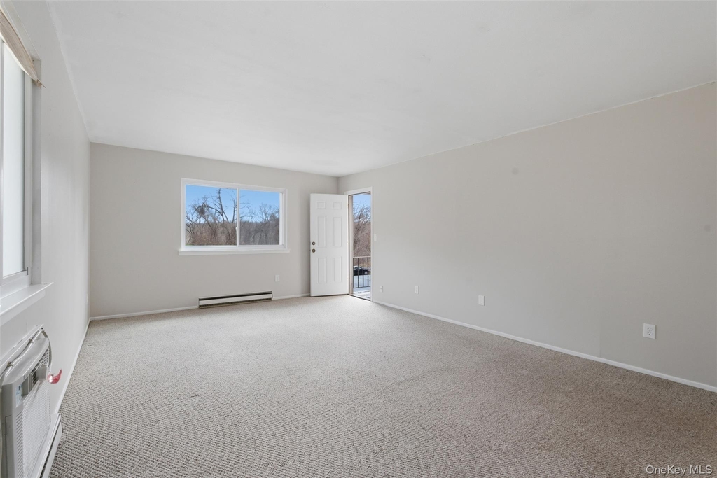 614 Fox Run Lane - Photo 8