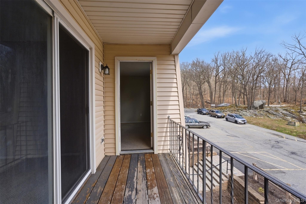 614 Fox Run Lane - Photo 10