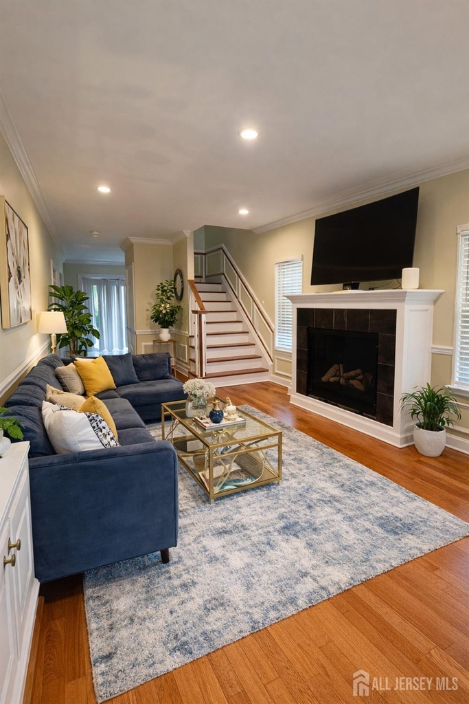 57 Ray Street - Photo 4
