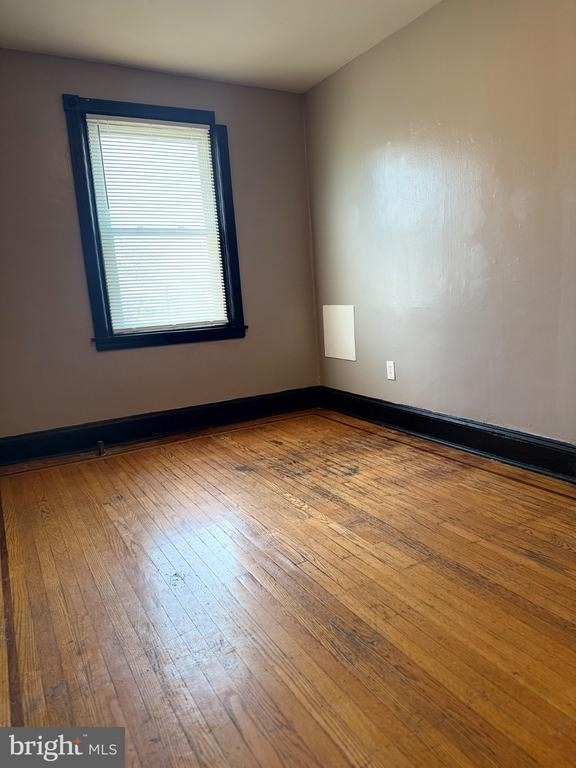 248 248 W Olney Ave - Photo 4