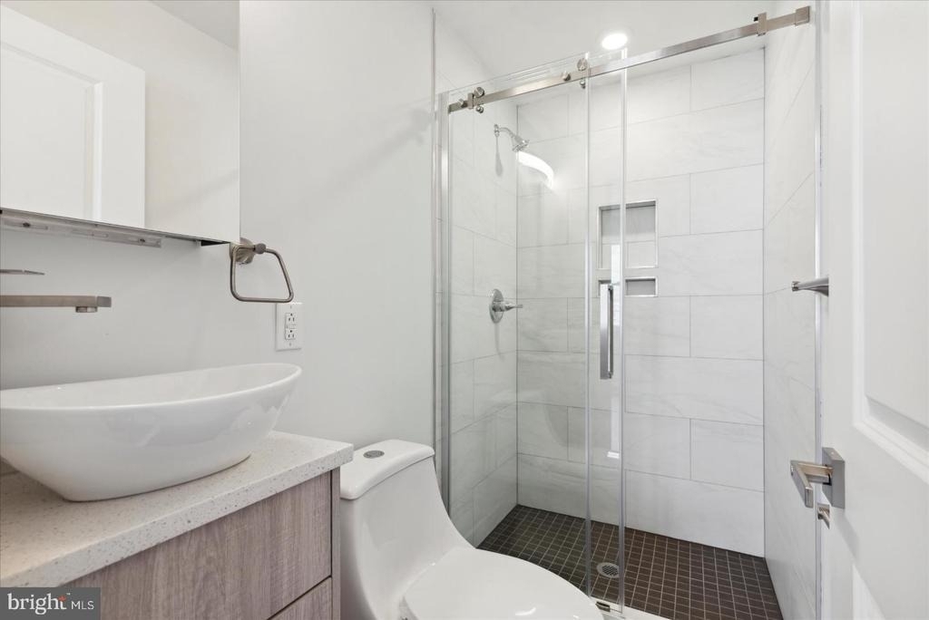 3843 Haverford Avenue - Photo 3