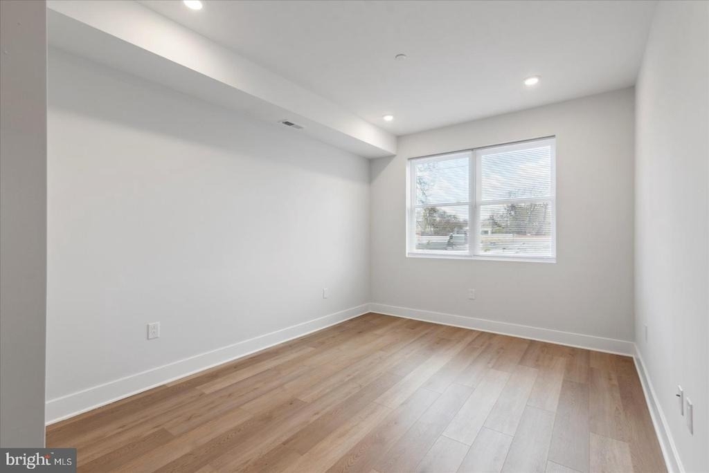 3843 Haverford Avenue - Photo 2